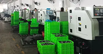 OEM Auto Spare Truck Parts Fixed Automobile Engine Oil Filter