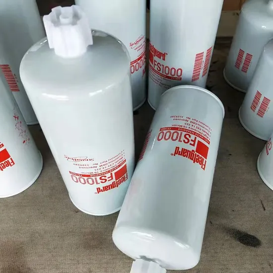 Auto Parts Fuel Air Oil Filter Lf9080 2882674 Truck Fuel Filter for Truck Engine